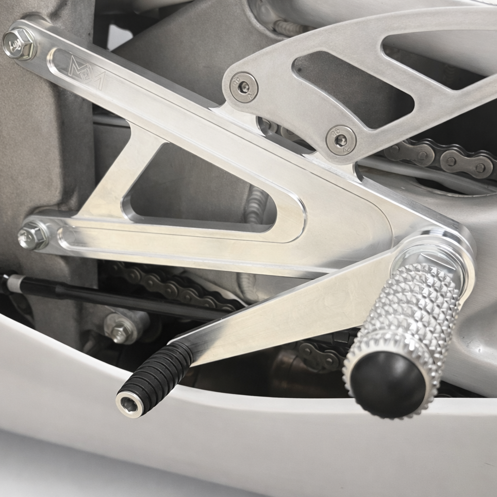 R-Line Footrest Plate